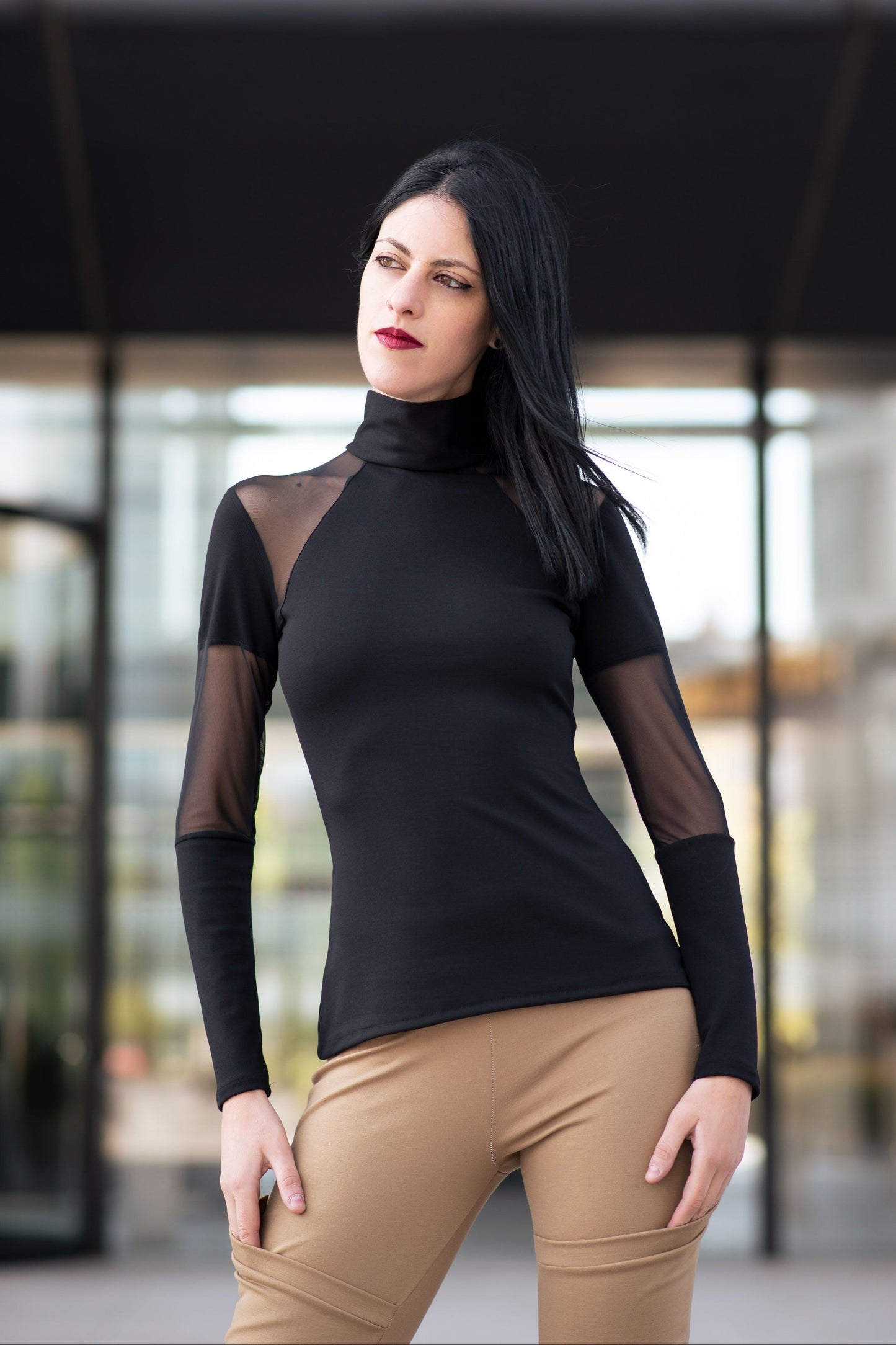 Mesh futuristic cocktail top