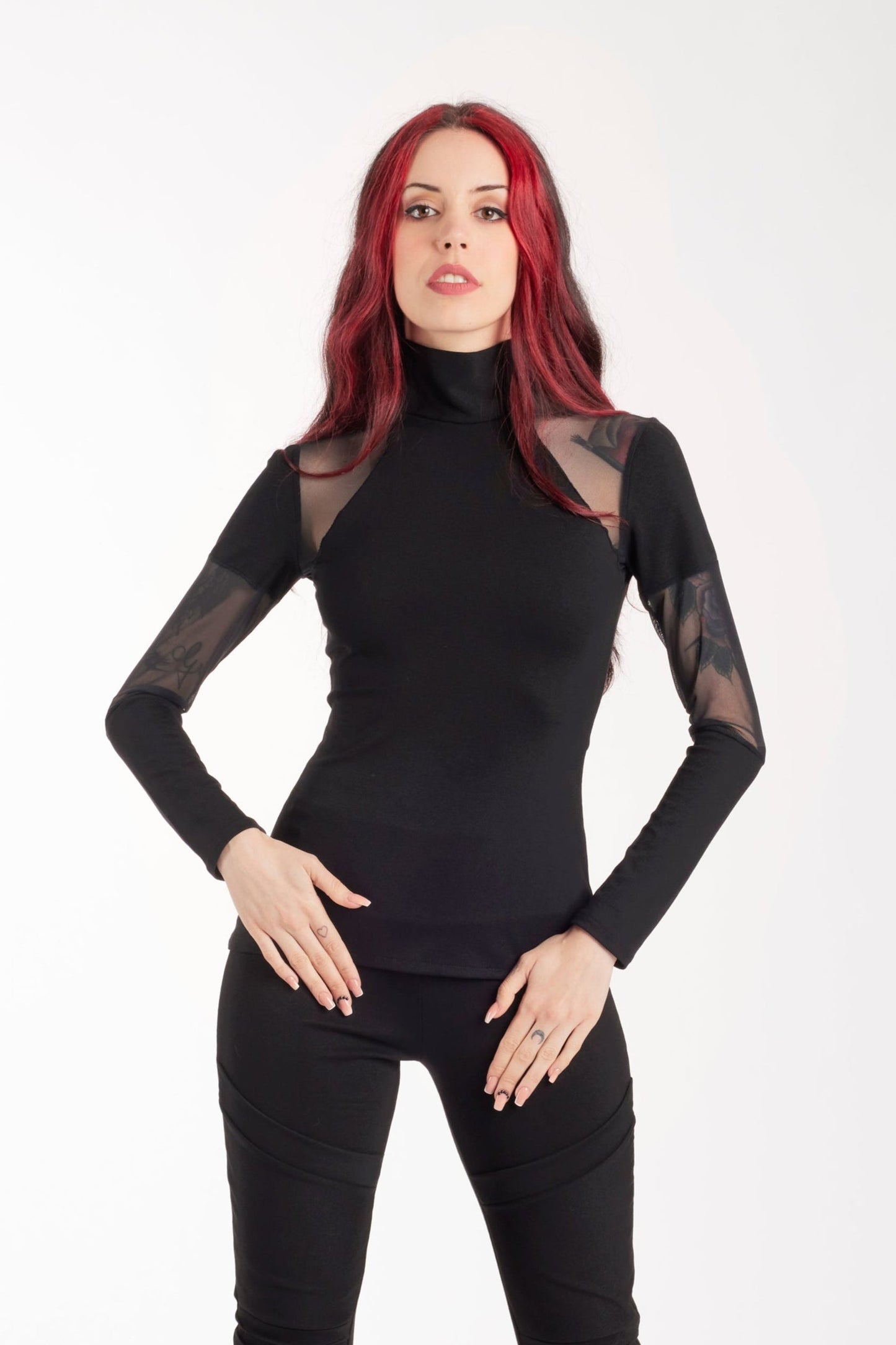 Mesh futuristic cocktail top