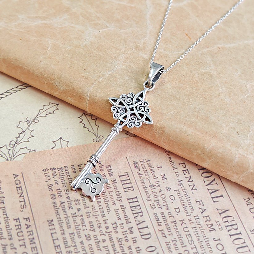 Colgante Llave Nudo de Bruja  - Plata de Ley 925