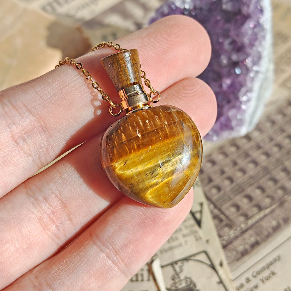 Collar Botella Mágica – Ojo de Tigre & Acero Inox. Dorado